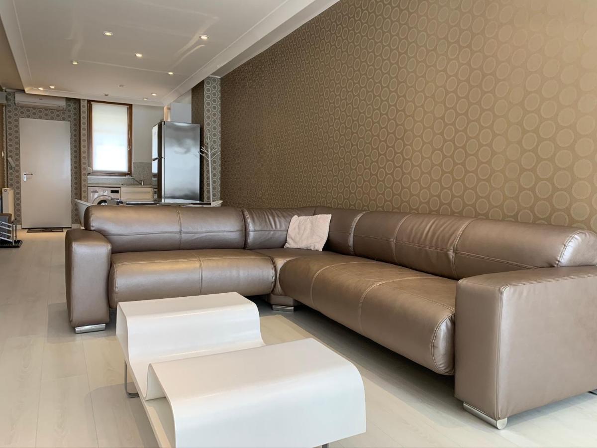 Ruben Apartman City Center Debrecen Bagian luar foto