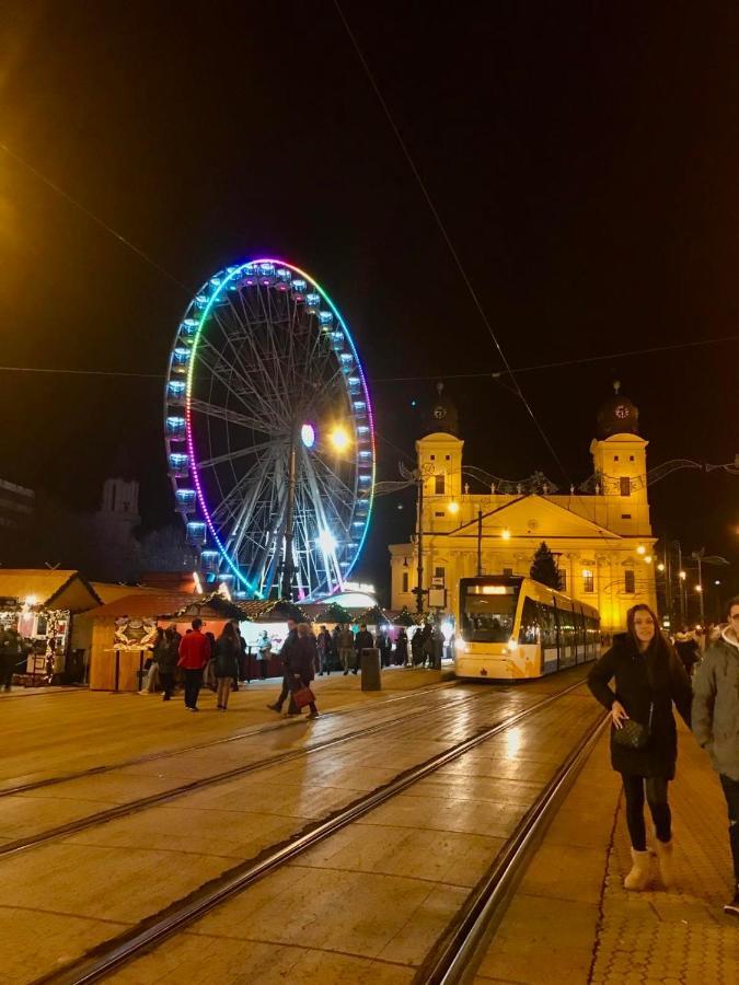 Ruben Apartman City Center Debrecen Bagian luar foto